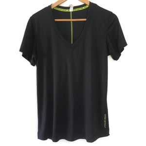 UNDER ARMOUR semi-fitted black T-shirt